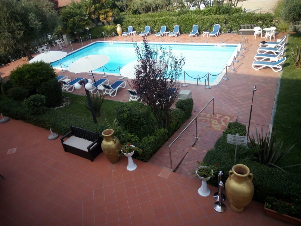 Hotel Oceano Peschiera del Garda Eksteriør bilde