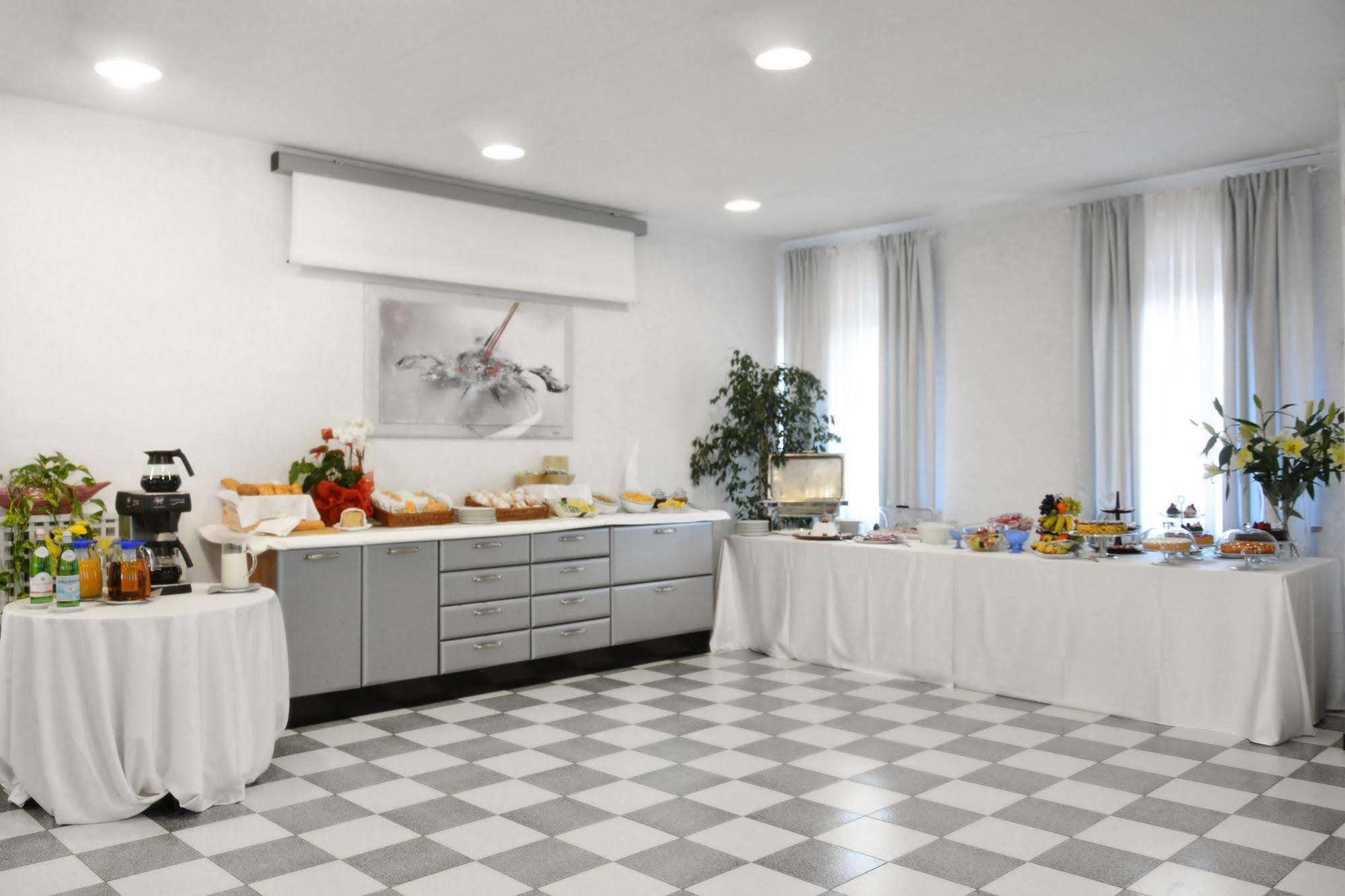 Hotel Oceano Peschiera del Garda Eksteriør bilde